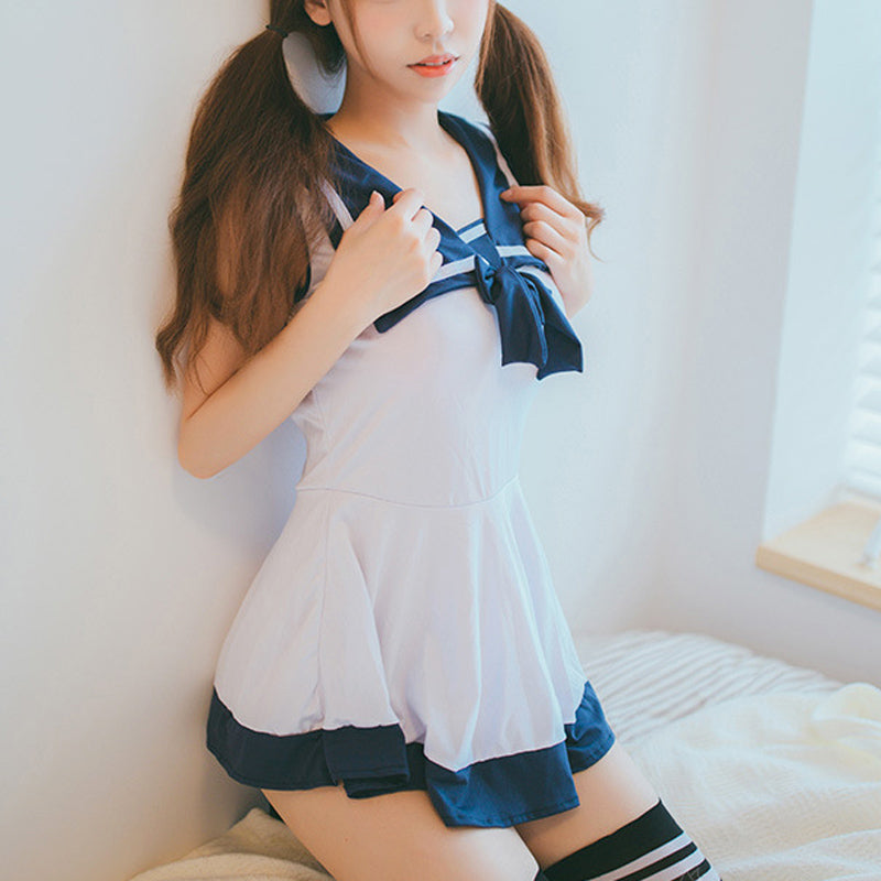 紺色リボン セーラー服