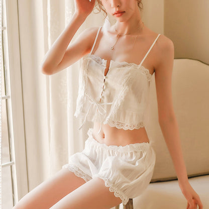 リラックスホワイトタンク＆ショートパンツ