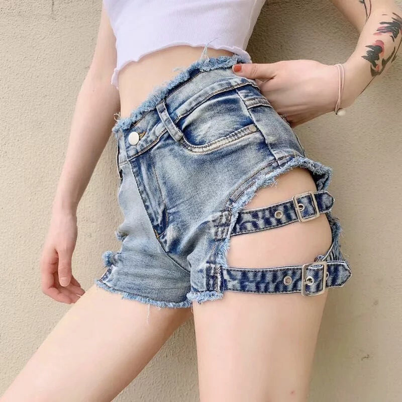 サイドベルトデザイン デニムミニパンツ