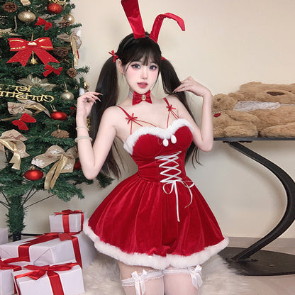 ベロア素材×ファー付きのサンタ風ワンピースコスチューム