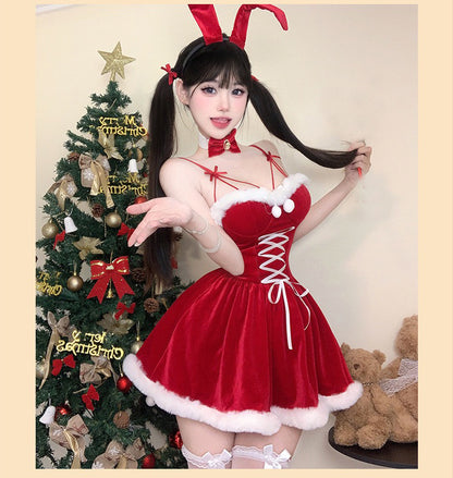 ベロア素材×ファー付きのサンタ風ワンピースコスチューム