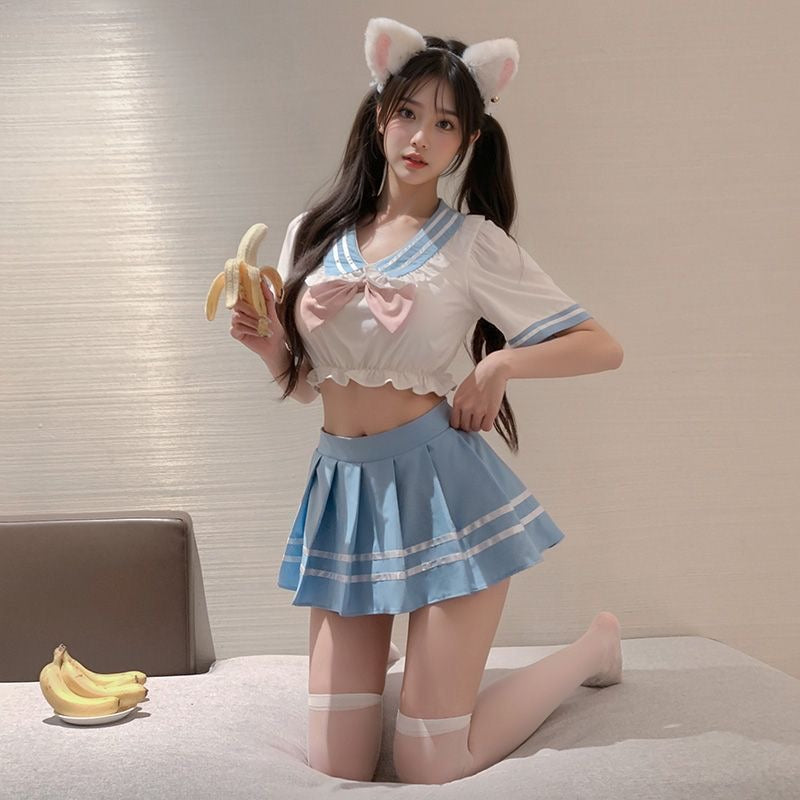 セーラーデザイン×ミニスカートの学生風コスチュームセット