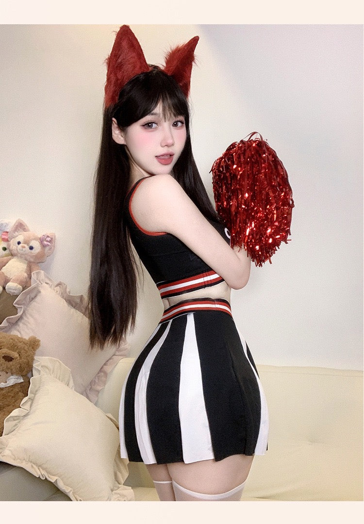 ミニスカート×ストレッチ素材のチアガール風コスチュームセット
