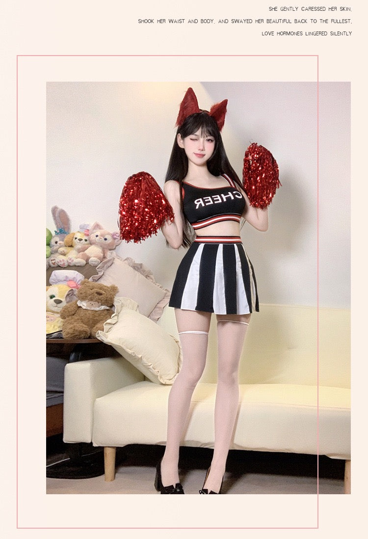 ミニスカート×ストレッチ素材のチアガール風コスチュームセット