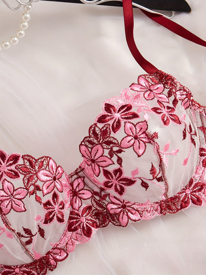 メッシュ刺繍が艶めく大人ランジェリー2点セット