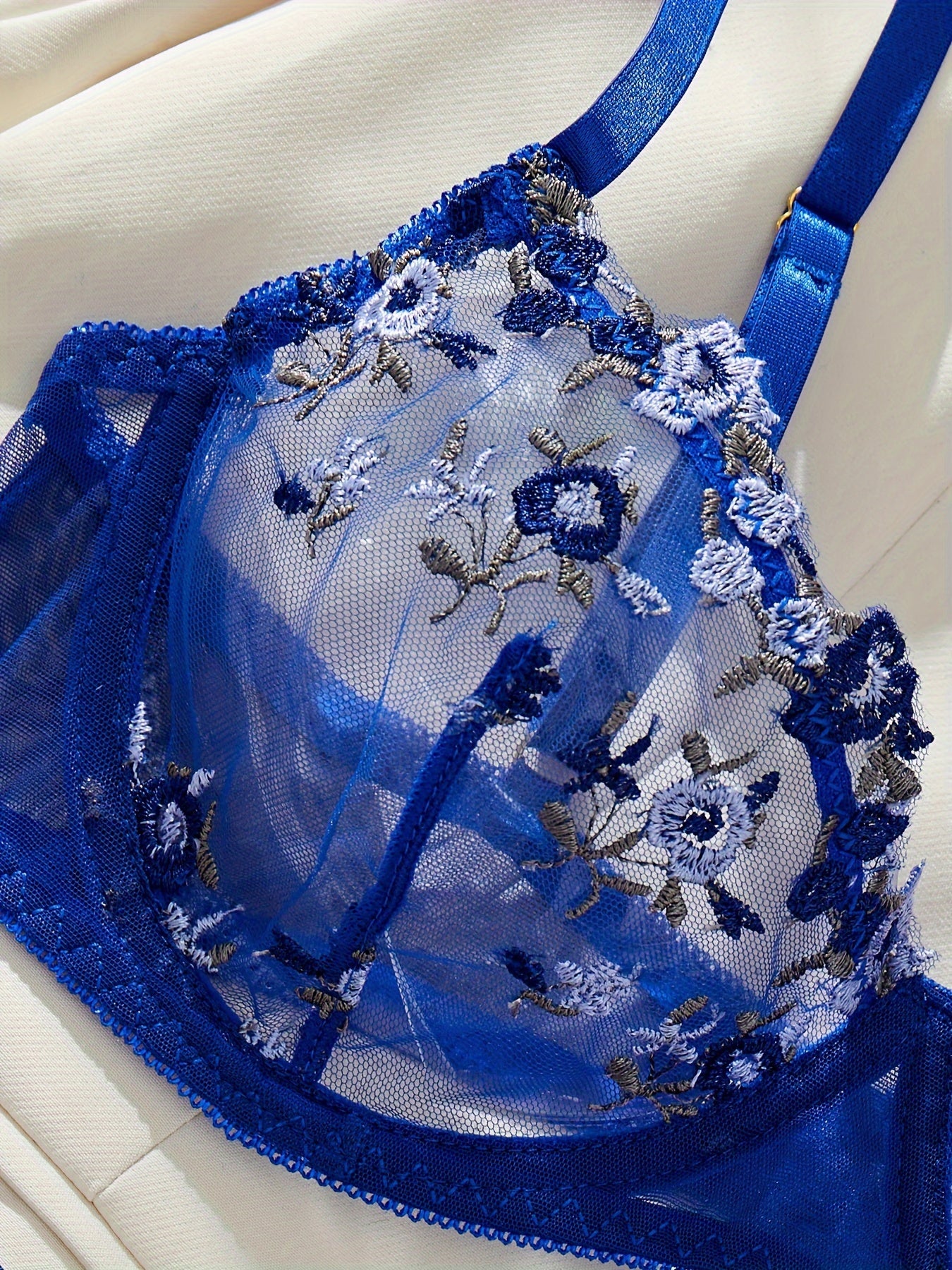 刺繍入りセミシアー ランジェリーセット