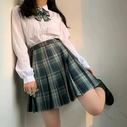 ショートジャケット×プリーツスカートの学生風セットアップ