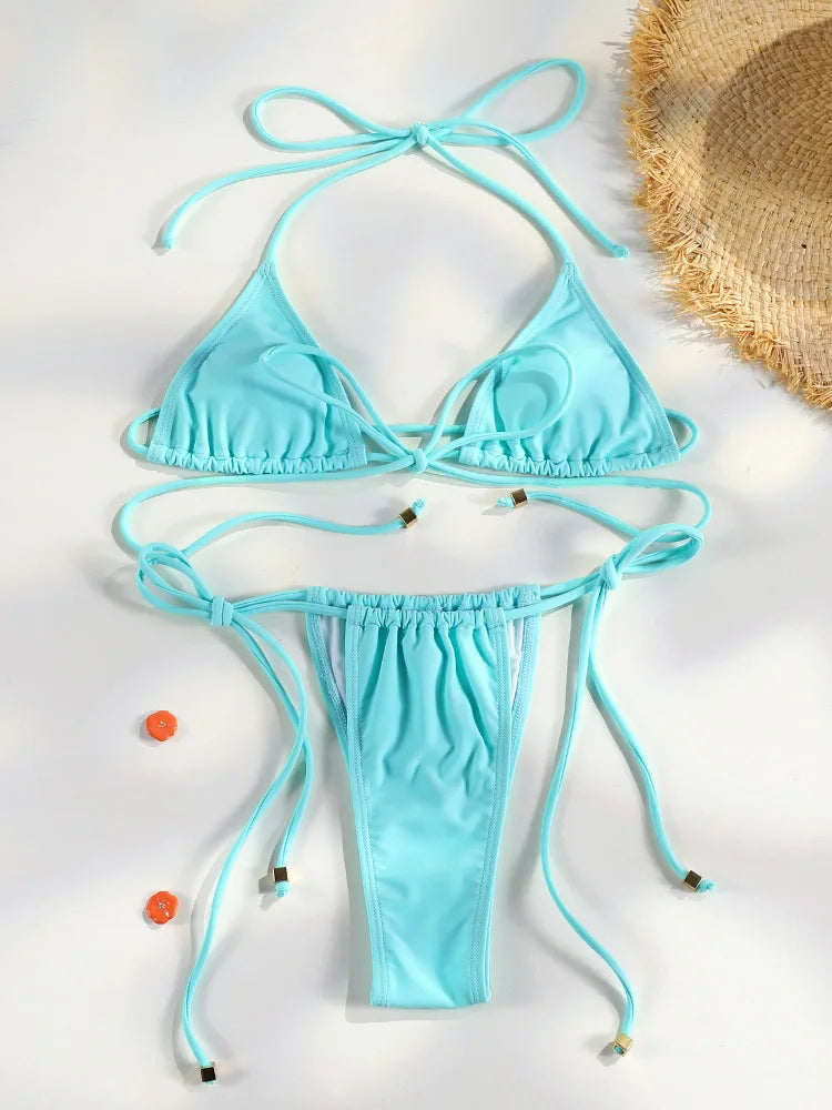 三角カップ×マイクロシルエットのバンドゥビキニセット