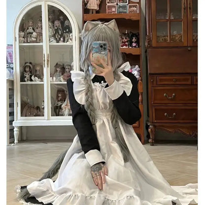 ロング丈×ヨーロピアン調のメイド風コスチュームセット