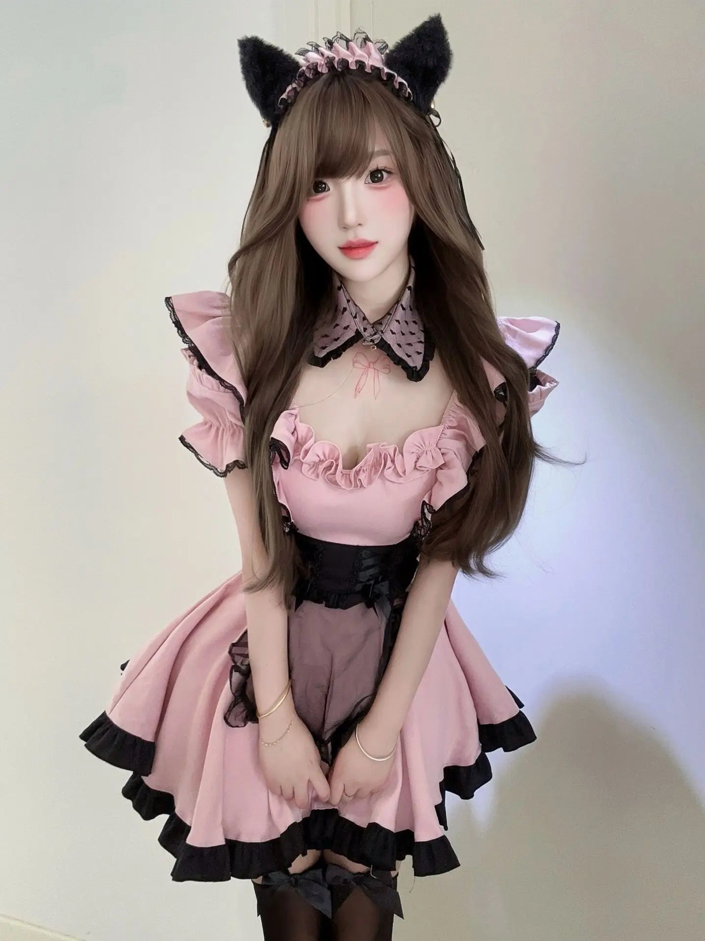 レースデザイン×リボン装飾のメイド風コスチュームセット