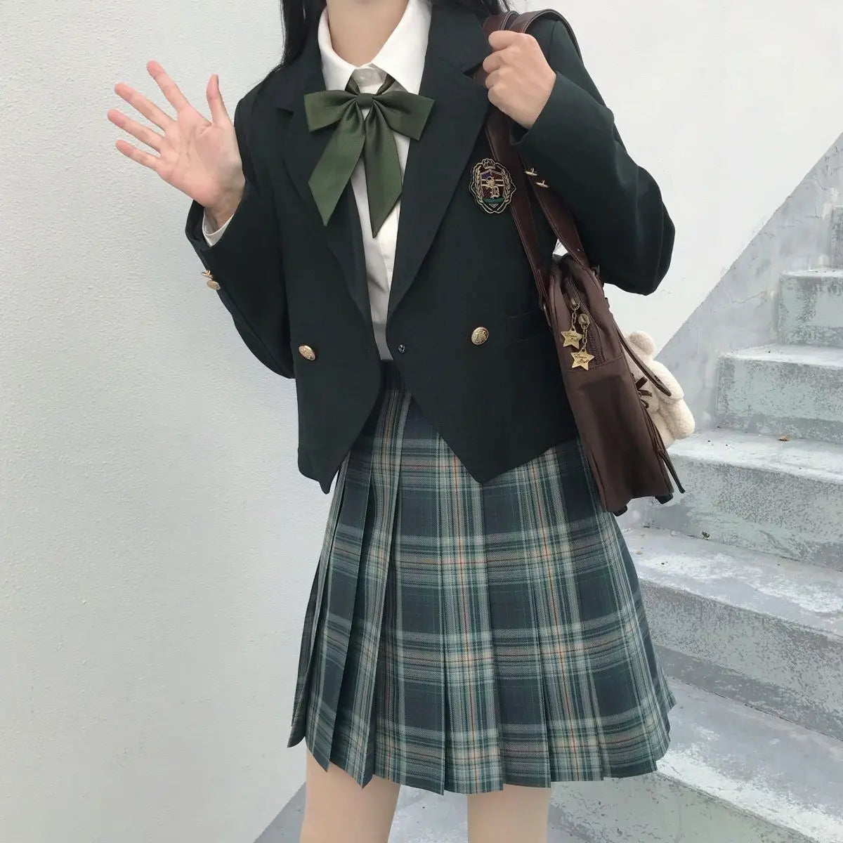 ショートジャケット×プリーツスカートの学生風セットアップ