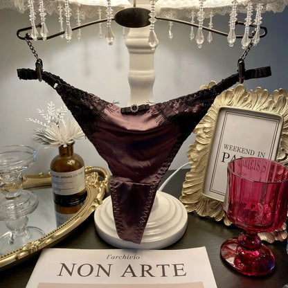 リボン装飾×ホローデザインのローライズショーツ