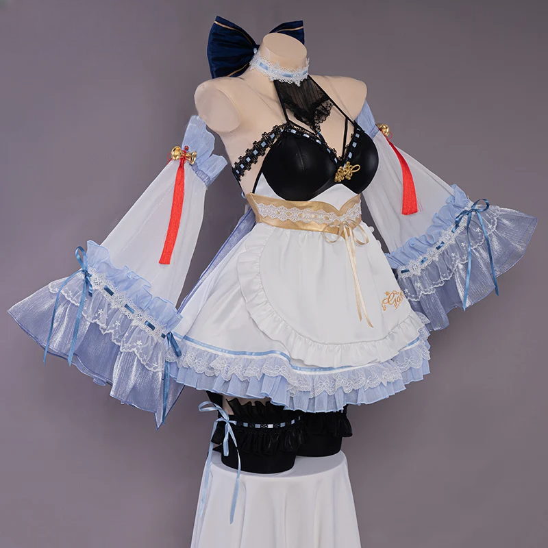 メイド風デザイン×フリル装飾のコスプレドレス