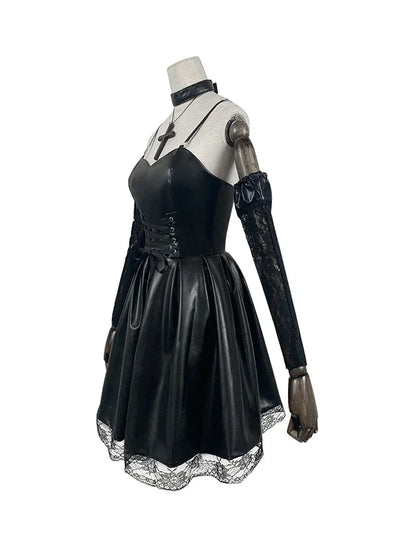 ブラックドレス×シンプルデザインのコスプレコスチューム