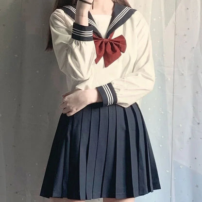 セーラーデザイン×長袖仕様の学生風コスチュームセット