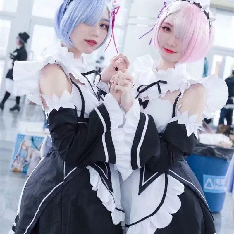 フリルデザイン×ロリータ風シルエットのメイドコスチュームトップ