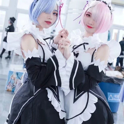 フリルデザイン×ロリータ風シルエットのメイドコスチュームトップ