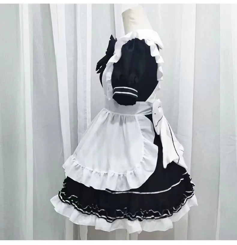 フリルデザイン×ミニ丈のメイド風コスチュームワンピース