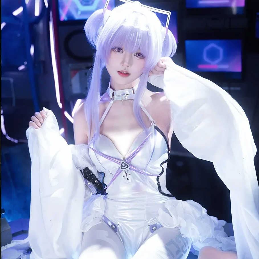 クラゲ風デザイン×ボディフィット構造のコスプレコスチューム