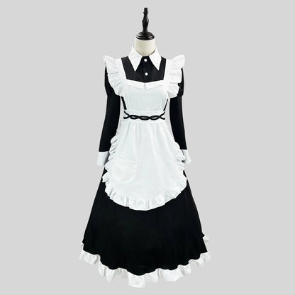 ロング丈×長袖デザインのメイド風コスチュームワンピース