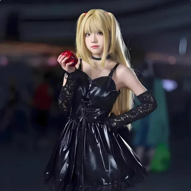ブラックドレス×シンプルデザインのコスプレコスチューム