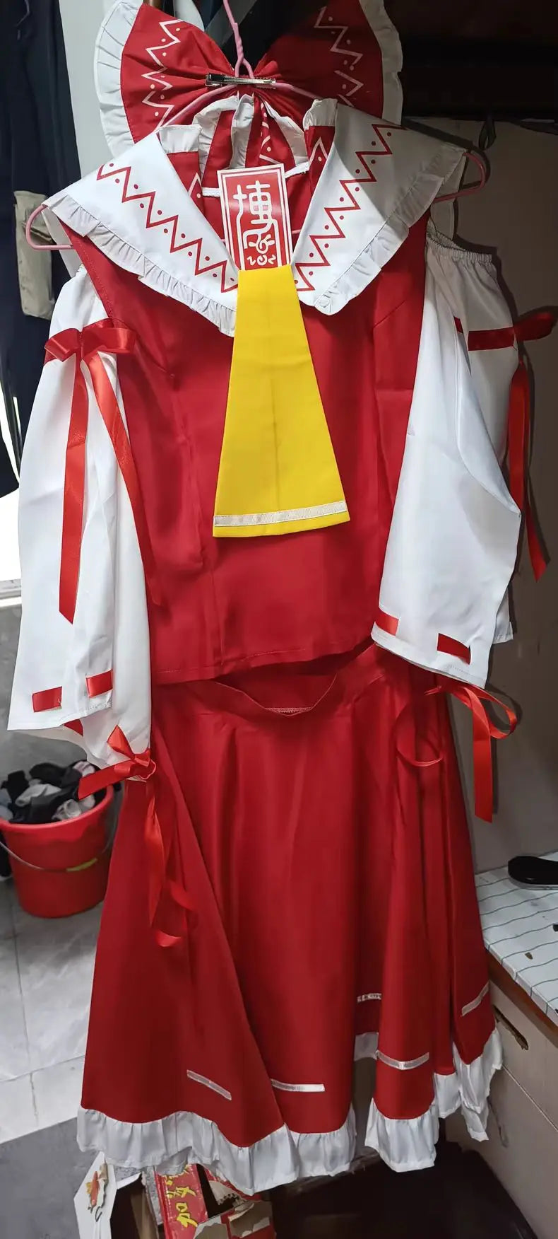巫女風デザイン×フリル装飾のコスプレドレスセット