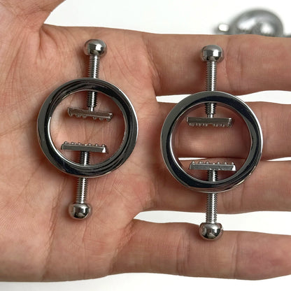 ノンピアス×リングタイプのニップルアクセサリー