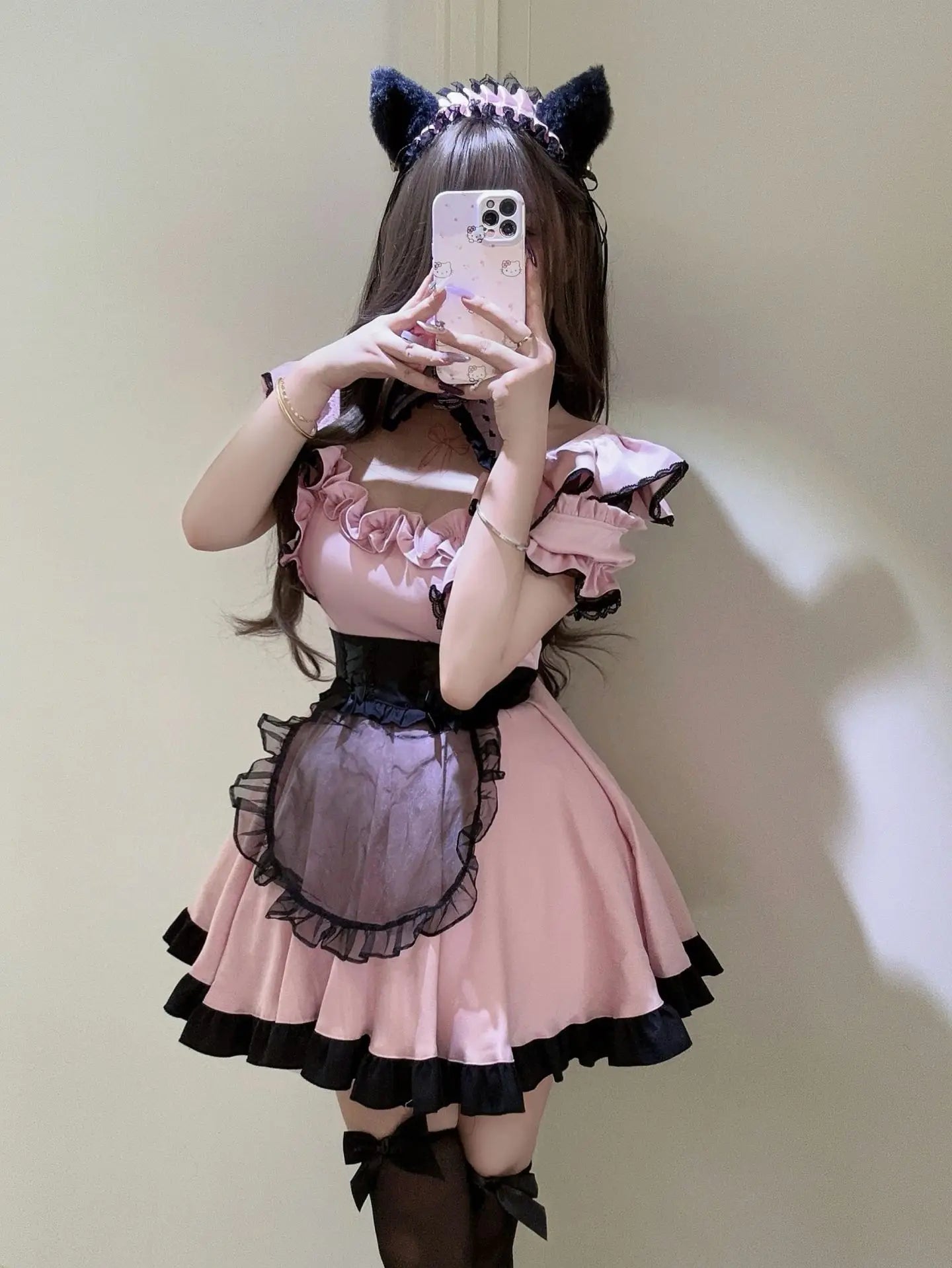 レースデザイン×リボン装飾のメイド風コスチュームセット