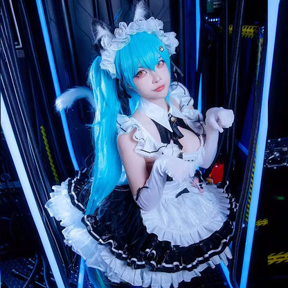 メイド風デザイン×ドレスタイプのコスプレコスチューム
