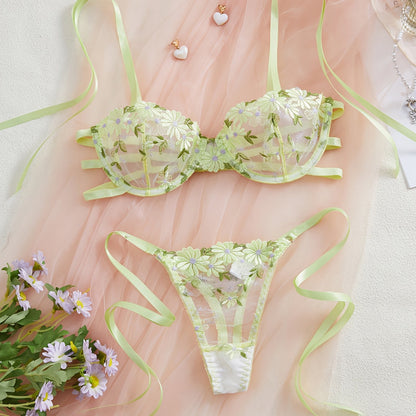 ダブルレース刺繍ランジェリーセット セミシアー＆エキゾチックデザイン