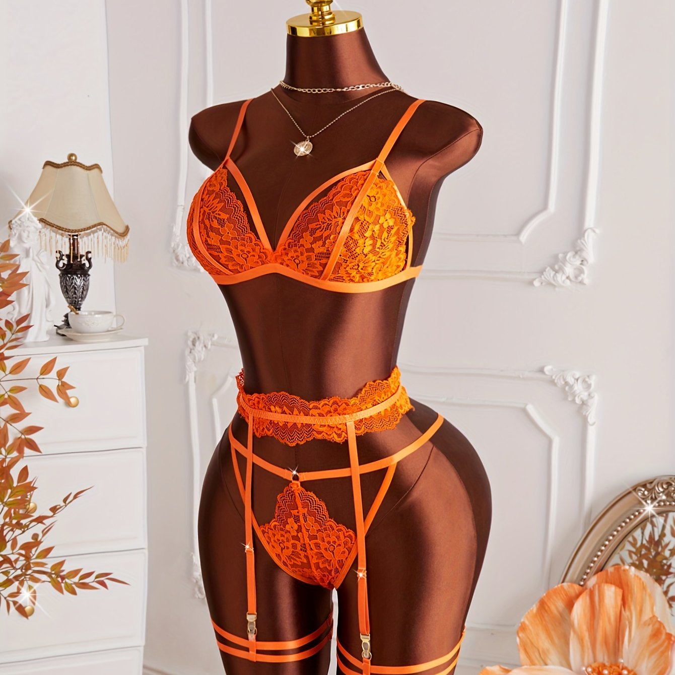 レース切替×ガーターベルト付きセミシアーランジェリー5点セット