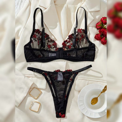 ブラック刺繍ランジェリーセット