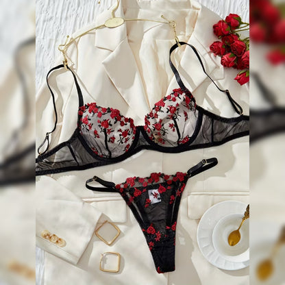 ブラック刺繍ランジェリーセット