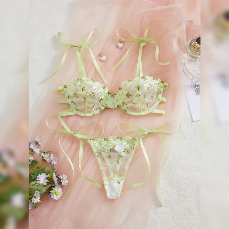 ダブルレース刺繍ランジェリーセット セミシアー＆エキゾチックデザイン