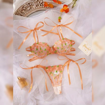 ダブルレース刺繍ランジェリーセット セミシアー＆エキゾチックデザイン