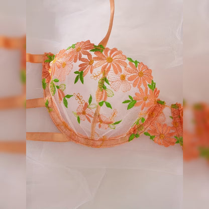 ダブルレース刺繍ランジェリーセット セミシアー＆エキゾチックデザイン