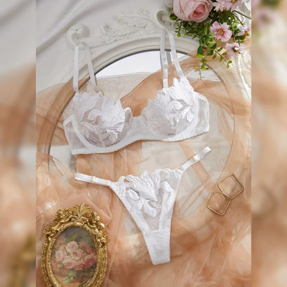 フローラル刺繍ランジェリーセット エレガント＆セクシーインティメイトウェア
