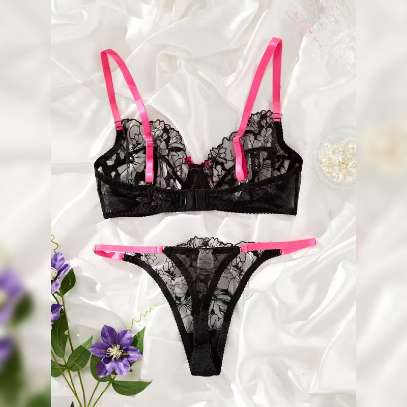 ブラック×ピンク刺繍ランジェリーセット