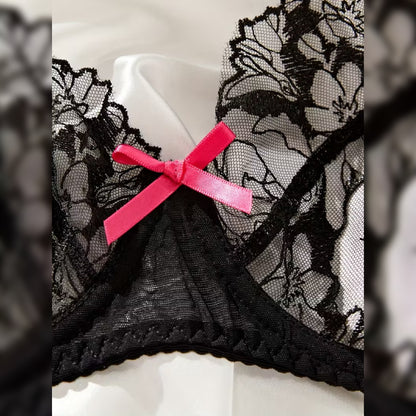 ブラック×ピンク刺繍ランジェリーセット
